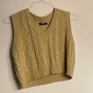 Small RSQ Tillys Cream Sweater Vest
